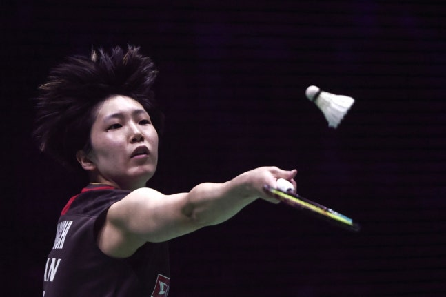 ‘안세영 라이벌’ 야마구치 상승세 무섭네···랭킹 12위를 25분 만에 완파 16강행