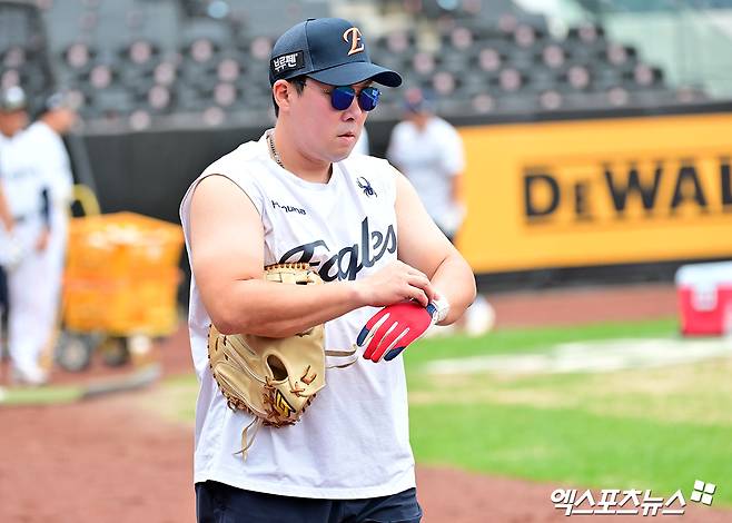 '이럴 수가' 72억 안경 내야수 OUT→78억 사이드암 포함 왜?…한화-삼성 PO 출장자 명단 공개 [공식 발표]