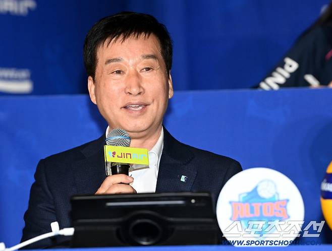 '배구밖에 모르는 바보' 김연경, 왜 후배들은 이를 악물었나