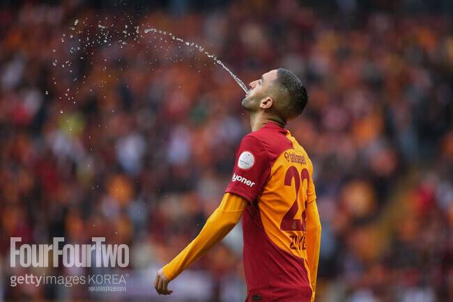 “이런 수준 낮은 감독은 처음” 폭탄 발언 그 후…‘亞 무대 도전→계약 해지→백수 신세’