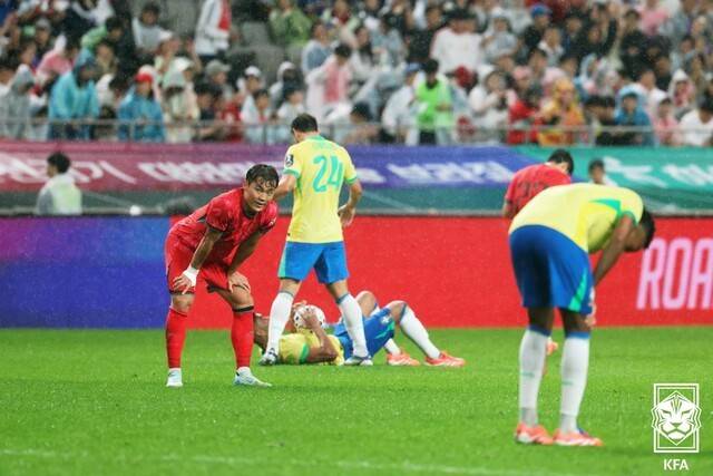 '브라질 전설'이 밝힌 韓日 맞상대 차이점...