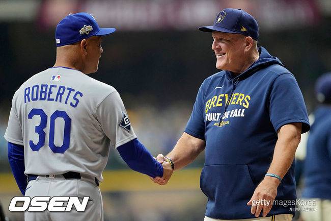 세상에 이런 감독 봤나, 다저스에 2연패 당했는데…선수들한테 손 편지라니