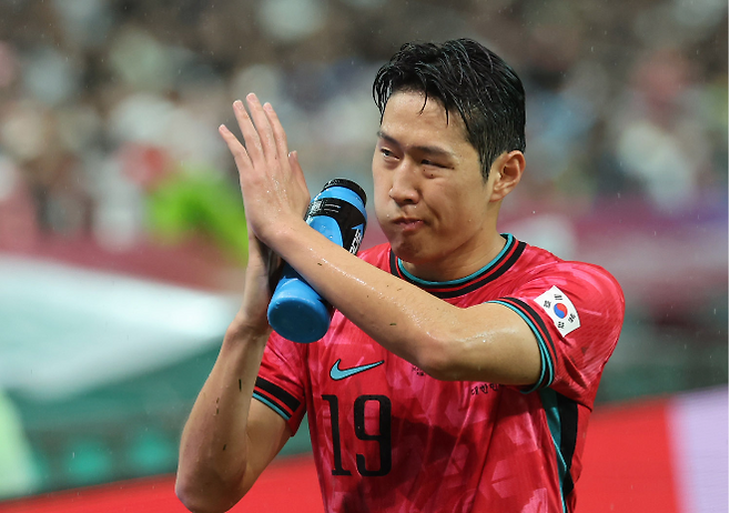 ‘이강인 수상 축하’ 정몽규 회장, 파라과이전 흥행 참패엔 “여러 이유 있을 것”···“월드컵 준비 잘해서 국민 기쁘게 해드리겠다”