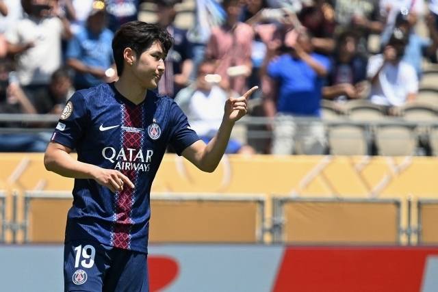 ‘이강인 수상 축하’ 정몽규 회장, 파라과이전 흥행 참패엔 “여러 이유 있을 것”···“월드컵 준비 잘해서 국민 기쁘게 해드리겠다”