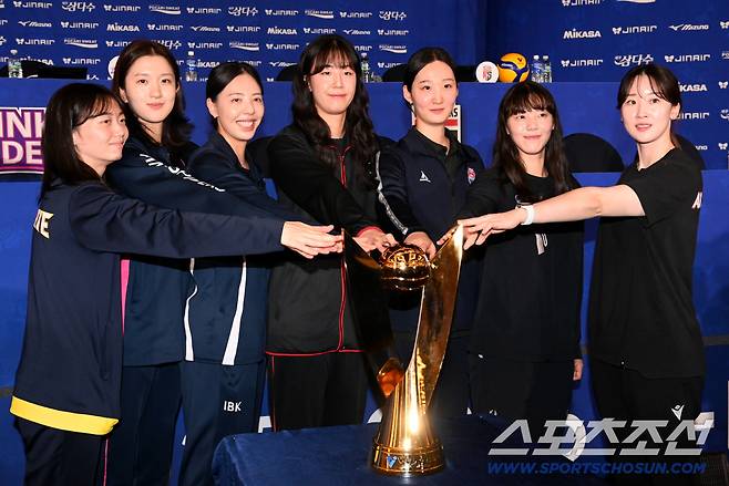 '5억5천만원 대어 영입' 배구여제 어시스트 있었다