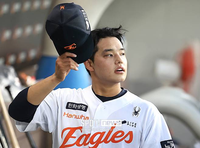 KS 7차전 홈런타자를 빼버리다니…한화 PS 무경험이 17명이나, 1000승 감독이 믿는 가을 초짜들