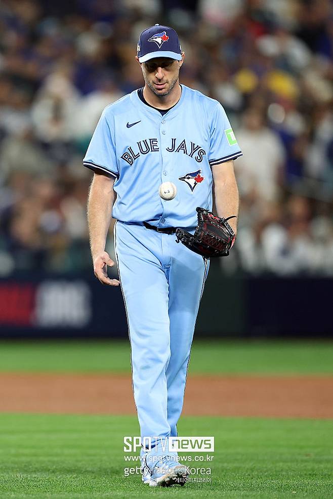 투수가 감독에게 샤우팅하다니…