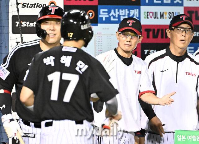 김현수와 박해민이 FA 시장 다크호스? 강백호·박찬호만 있는 게 아니다…LG 왕조, 두 마리 토끼를 잡아야 한다