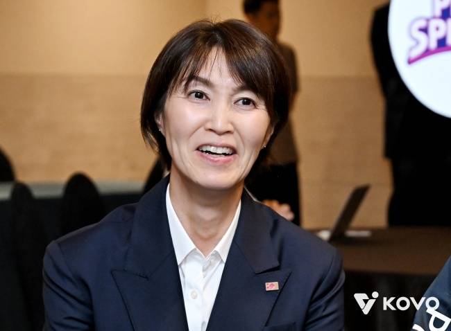 ‘김연경, 김연경 또 김연경’ 큰 기둥 빠진 흥국생명, 요시하라 감독이 기대하는 ‘죽순 같은 성장’…“모두가 한마음으로” [MK인터뷰]