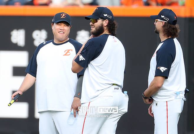 '한화 2선발'은 배탈 걱정 없겠다…등판 앞두고 참은 음식은 튀김, 경기 전날은 건강식으로