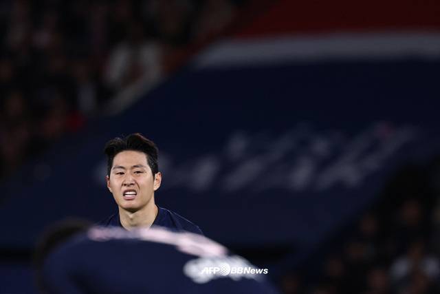 이강인 덕분에 PSG 겨우 비겼다, 골대 강타+동점골 기여... 스트라스부르와 3-3 무승부