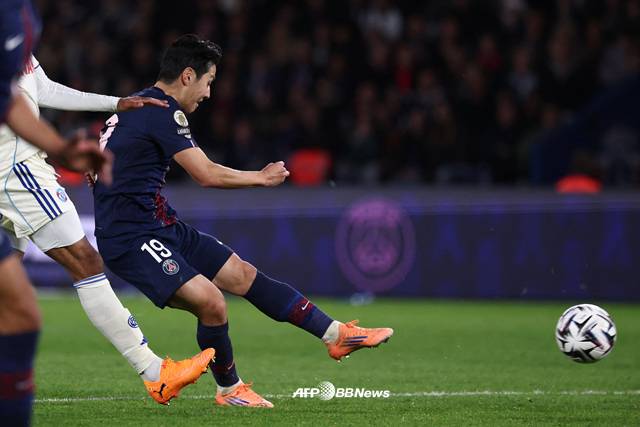 이강인 덕분에 PSG 겨우 비겼다, 골대 강타+동점골 기여... 스트라스부르와 3-3 무승부