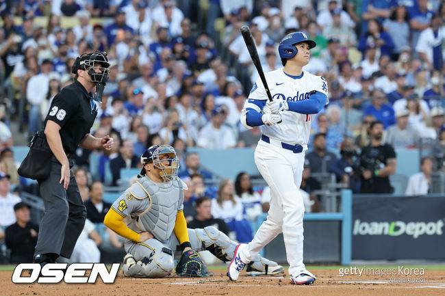 만화도 이렇게 하면 욕 먹는다. 홈런 3방+10K 무실점…35초 침묵 “오타니에게 머리를 숙이자”