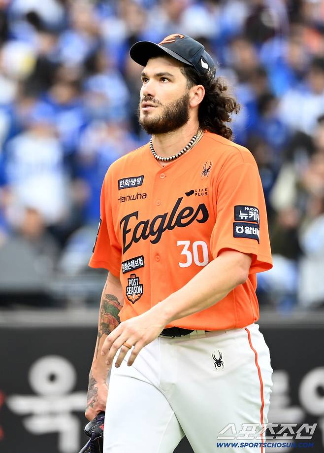 6실점 굴욕보다 더 돋보인 건, 105개 던지고도 '더 던지겠다'...감독은 '절대 안돼' [PO1 현장]