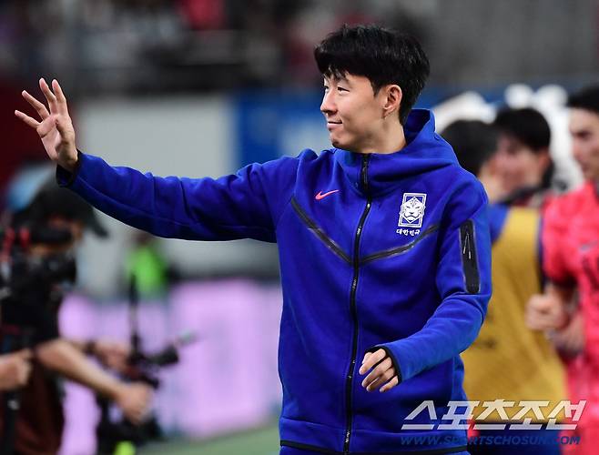 FIFA '오피셜' 공식발표...손흥민 밑에 홀란-살라-레반도프스키, 홍명보호 '메시-하키미-무시알라' 만나는 최악의 조 피할까→포트2 사수 성공