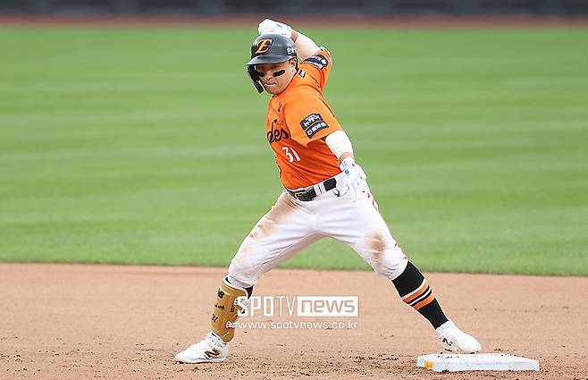 한화 세리머니는 보살 팬도 미치게 만든다…가을 초보의 긴장 해소법