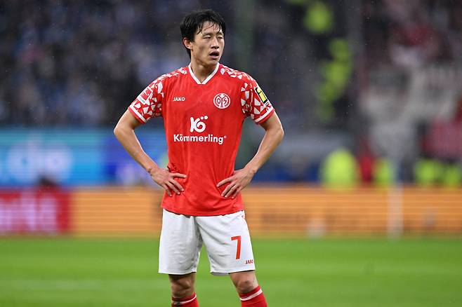 ‘韓 축구 절망적 소식’ 홍명보호 미드필더 이를 어쩌나…연달아 강등권 추락→초반부터 ‘생존 경쟁’ 돌입