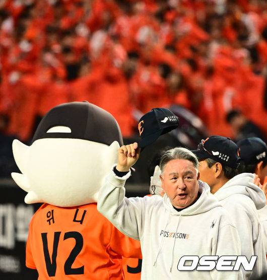 3점 차 리드도 못 지키는 못 미더운 마무리 김서현, 결단의 기로에 선 MOON [PO1]