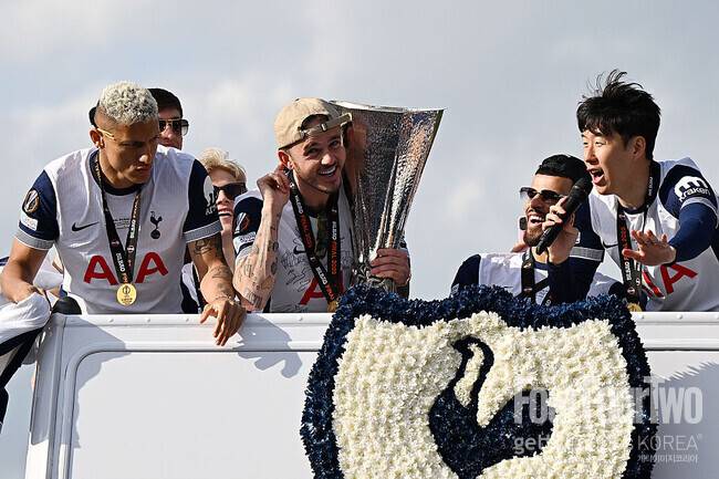 “쏘니랑 유니폼 교환 못해서 아쉽다”던 히샬리송, 결국 손흥민 따라 미국행 결심?…