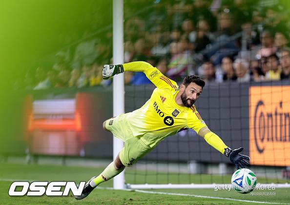 '흥민아 내가 미쳤나봐' GK 요리스, SON 선제골 지워버렸다... 아마추어도 안 할 볼처리→1-1 허용 후 사과[후반 진행중]