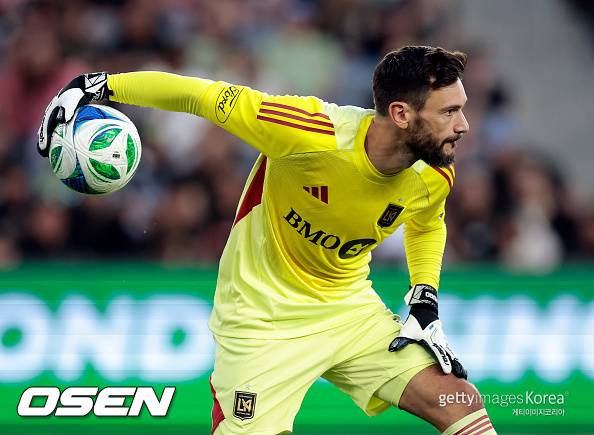'흥민아 내가 미쳤나봐' GK 요리스, SON 선제골 지워버렸다... 아마추어도 안 할 볼처리→1-1 허용 후 사과[후반 진행중]