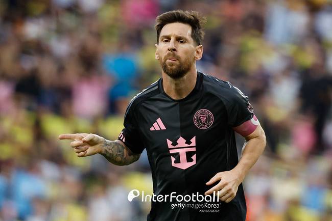 [오피셜] 손흥민 지원 받던 부앙가 넘어섰다...'최종전 해트트릭' 29골 19도움 메시, MLS 득점왕 최초 수상