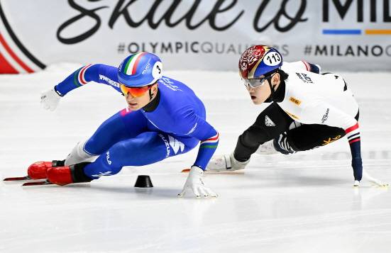 한국, 노메달도 아니고 결승행 0명이라니…캐나다 초강세에 男 쇼트트랙 휩쓸렸다