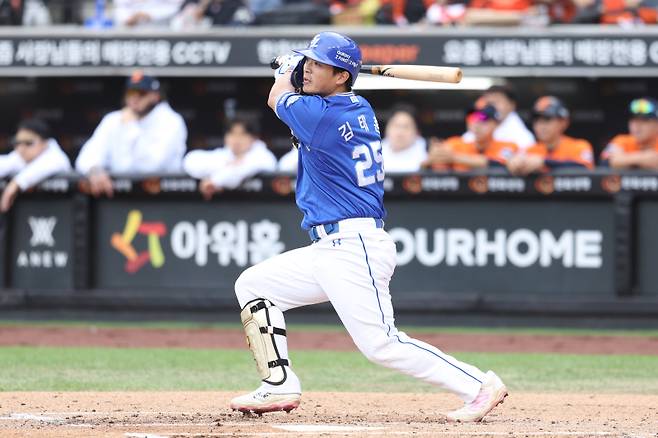 '이 선수' 때문에 박병호 못 넣었다, '폰세 홈런→3안타' 타태훈 있으매 [PO2 스타]