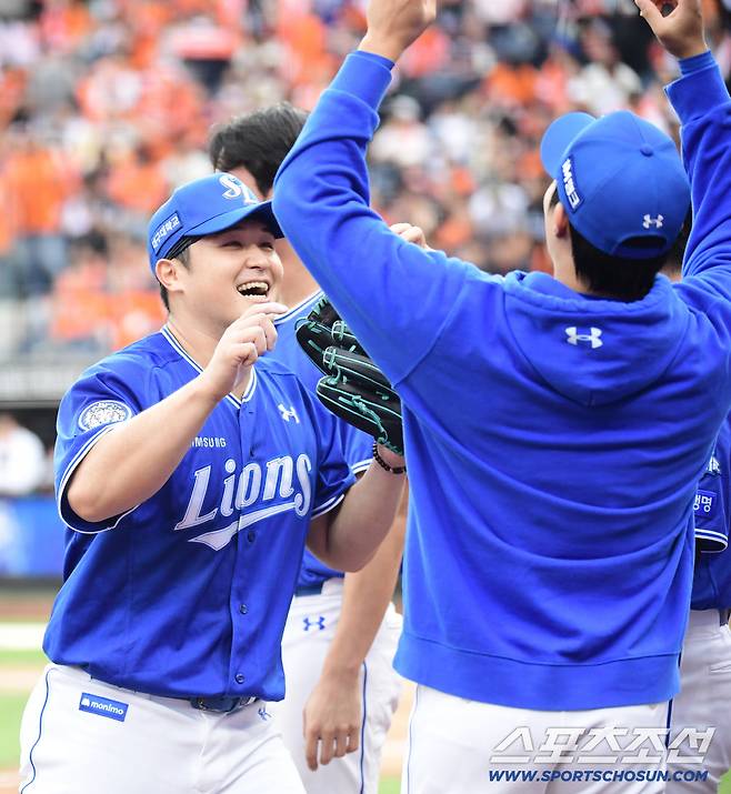 팬들이 그렇게 열광했는데.. 최원태는 왜 커튼콜을 안했을까? → 직접 밝힌 이유