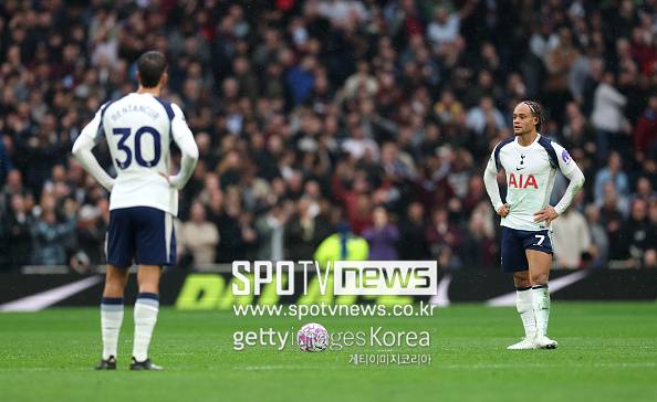 [PL REVIEW] '손흥민이 골 넣은 날', 토트넘은 무너졌다...벤탄쿠르 선제골에도 아스톤 빌라에 1-2 역전패
