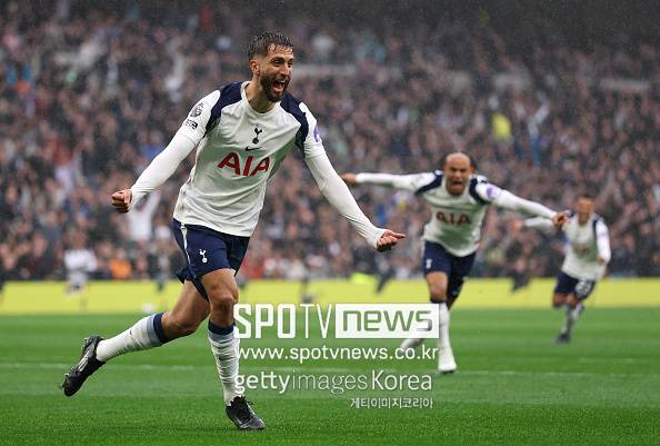 [PL REVIEW] '손흥민이 골 넣은 날', 토트넘은 무너졌다...벤탄쿠르 선제골에도 아스톤 빌라에 1-2 역전패