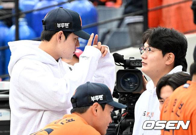 '1승1패' 한화 선택의 기로, 삼성이 가장 두려운 투수인데…3차전 불펜이냐, 4차전 선발이냐 '가을 운명 좌우할 문동주 활용법'