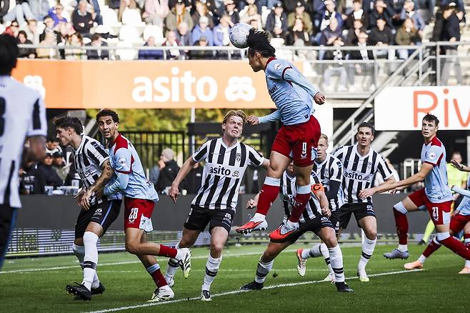 ‘미쳤다’ 우에다, 전반 45분만 뛰고 해트트릭···벌써 리그 11호 ‘득점 선두 질주’ 평점 10점 만점