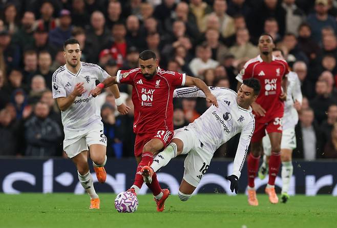 박수 받으며 떠난 손흥민이 대단했다...부진→부진→또또 부진, 살라 리버풀 최악의 선수 등극 '4연패 원흉'
