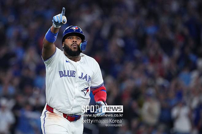 '다저스 최상의 시나리오' 토론토-시애틀 3승 3패로 최종전 간다…천재타자 가을에만 홈런 6방 대폭발
