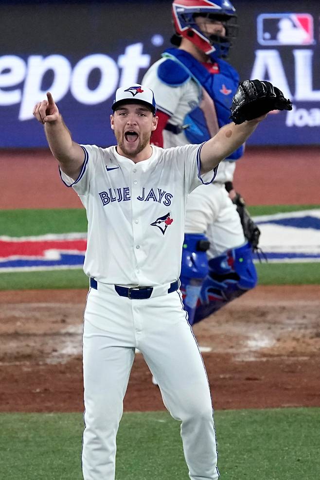 다저스가 웃는다, WS 티켓 너무 간절한 토론토-시애틀 결국 7차전으로