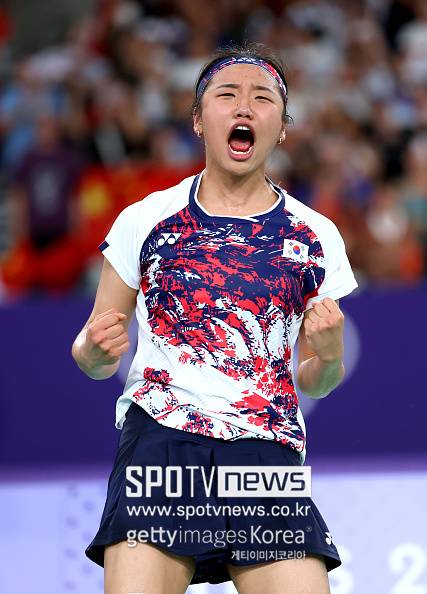 ‘대한민국 국적→세계랭킹 1위 월드클래스’ 안세영, 中 꺾고 38년 만에 덴마크 오픈 우승…대역전극으로 ‘올해 통산 8번째 트로피’ 