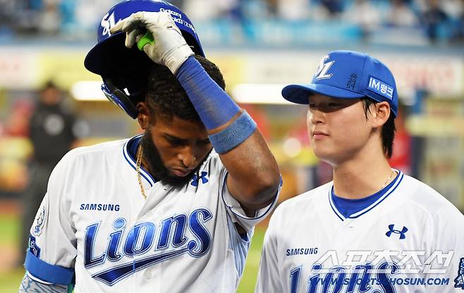 PO 첫 야간경기 불청객, '냉동고' 라팍, 66.7% 확률의 주요변수, 디아즈 후라도 류현진 초비상