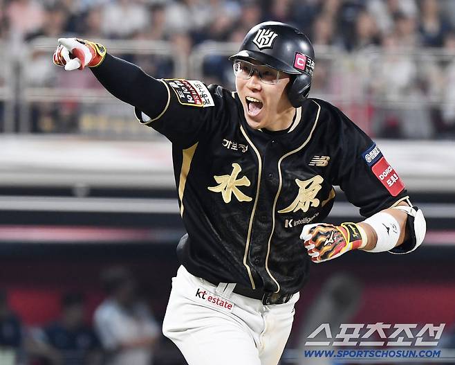 124억은 과하고, 85억 계약 기준점 되나…롯데? KT? KIA? 시장은 이미 과열됐다