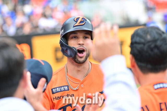 폰세는 ML 복귀 예약했고 리베라토는 가을야구서 존재감 어필…중독성 미치는 응원가, 내년에도 듣나요