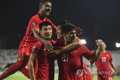 중국 스스로 무덤 팠다→귀화 받았더니 못 쓰는 지경…