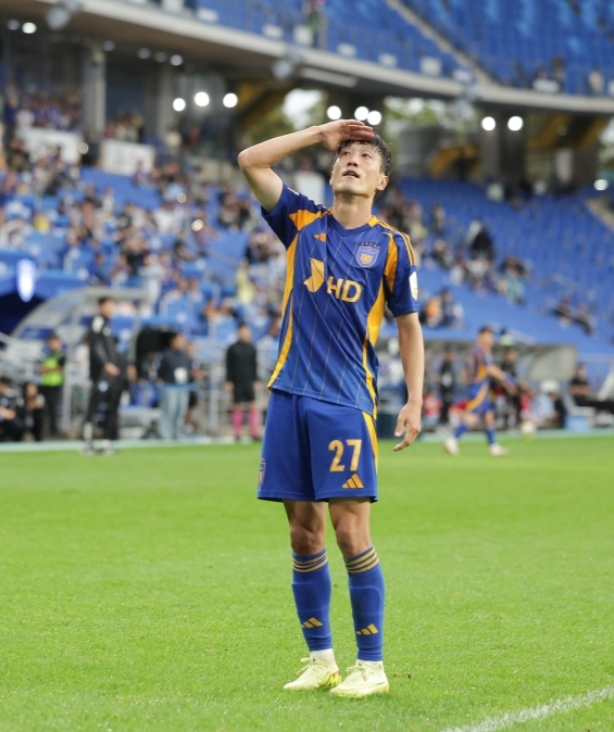 선수협 “이청용은 한국 축구에 헌신”…근거 불분명 주장·악플에 강경 입장