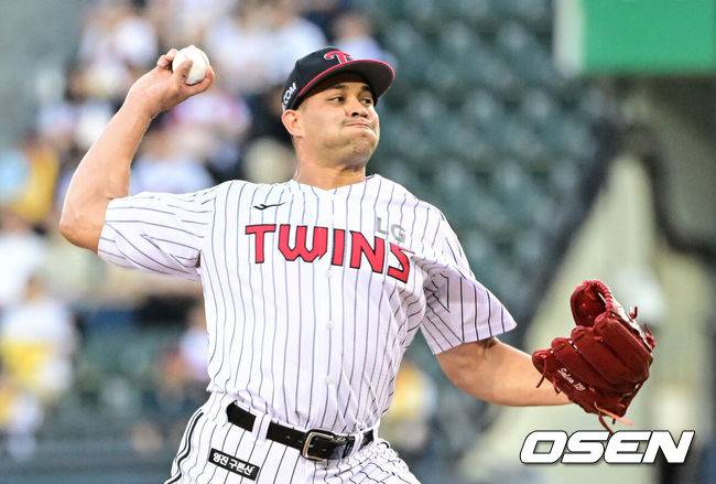 '이럴 수가' 폰세 6실점, LG 1선발은 깨달음을 얻다. “그는 최고 투수, 야구는 어떤 일이든 일어날 수 있다”