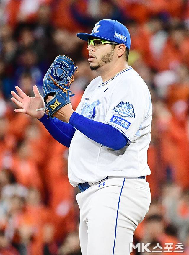 “6회까지 완벽하게 던졌으면”→7이닝 5실점…흔들렸지만 꿋꿋이 버틴 삼성 후라도 [MK PO3]