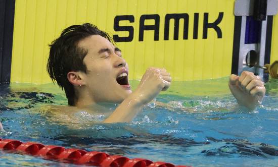 수학 천재가 국어 시험도 '전교 1등'…개인혼영 200m 한국新, 황선우