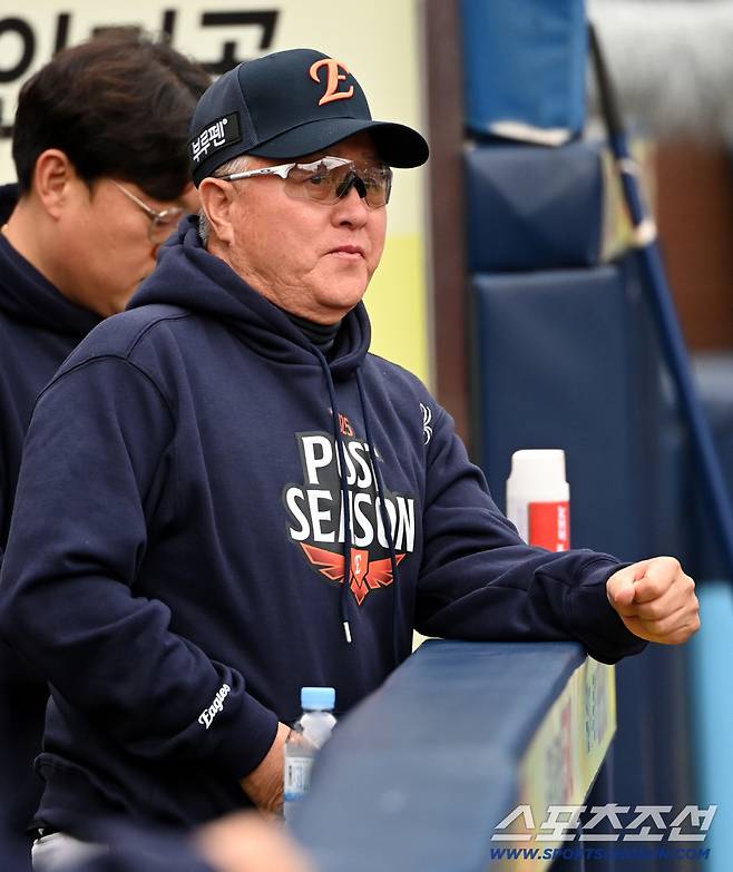 사실상 1+1, 내일 없는 도박같은 승부수였다...'불펜' 문동주, 한화를 또 살렸다 [PO3 핫포커스]