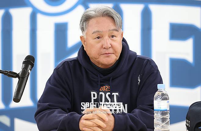 한화 KS행 걸린 경기에 신인을 선발로 내세우다니…157km 선배는