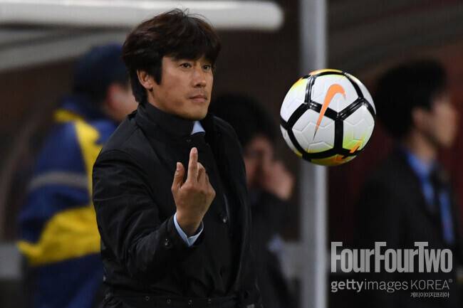 몸값이 ‘86억’이나 더 높은데…’겉만 번지르르 했다’→서정원 감독 향한 비판