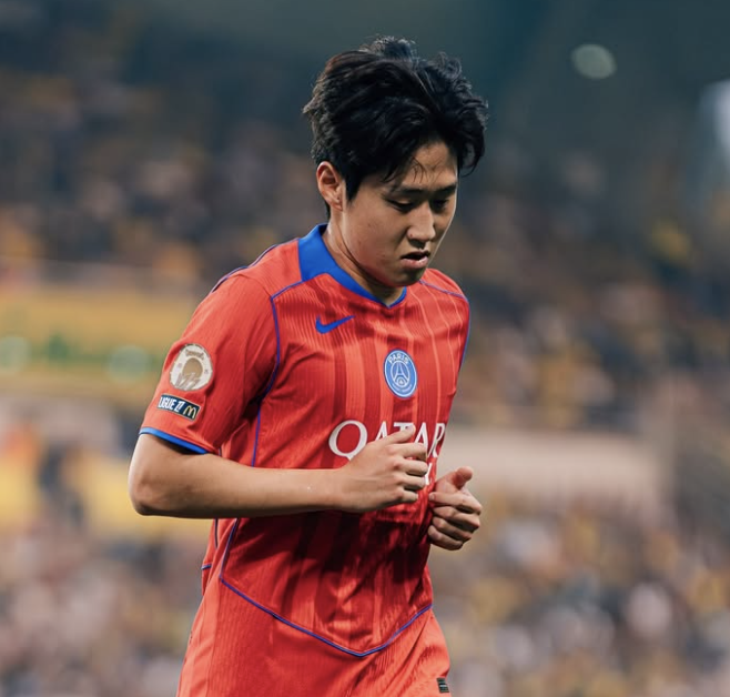 [UCL REVIEW] 이강인 27분 '골골골골골골골' PSG, 레버쿠젠 원정서 7-0 대승…이강인 챔스 전경기 출전 행진