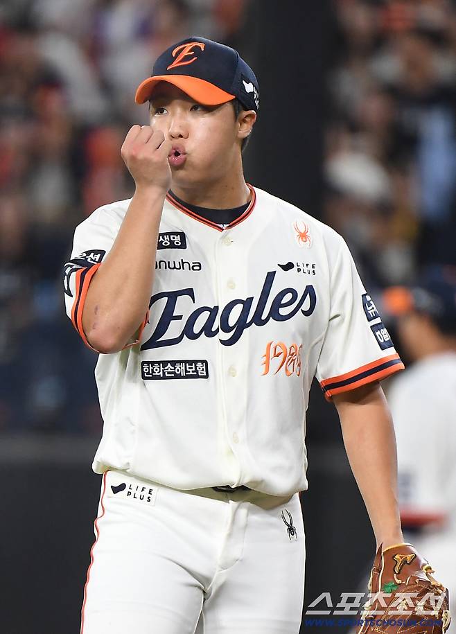 계획된 것인가, 어쩔 수 없었던 것인가...한화의 '불펜데이' 이기면 초대박, 지면 가시밭길 [PO3 현장]